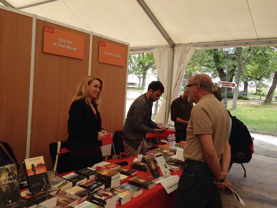 Fabienne Gruckert au stand de son éditeur TDO