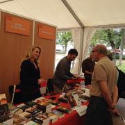 Fabienne Gruckert au stand de son éditeur TDO